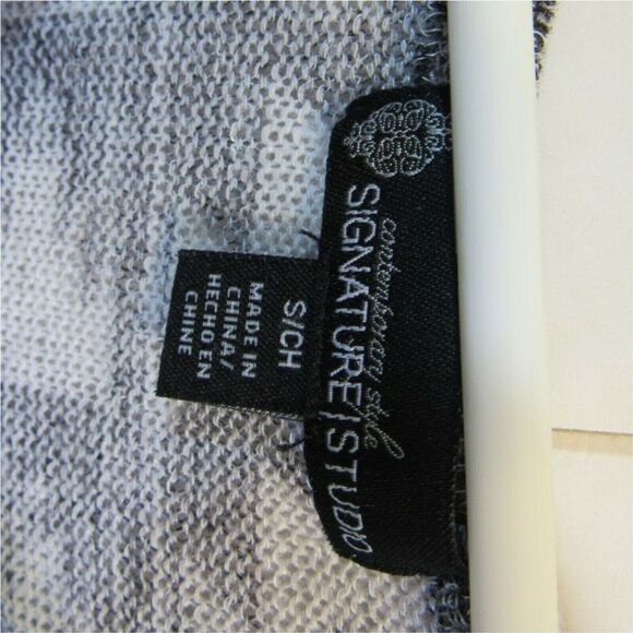 Womens Dressy Tank Top Small Lightweight Wester Print Lace Trim Hem Grey - Picture 5 of 5